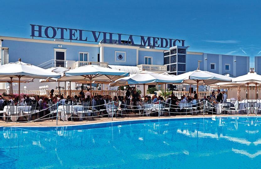 Hotel Villa Medici ร็อกกา ซานโจวานี ภายนอก รูปภาพ