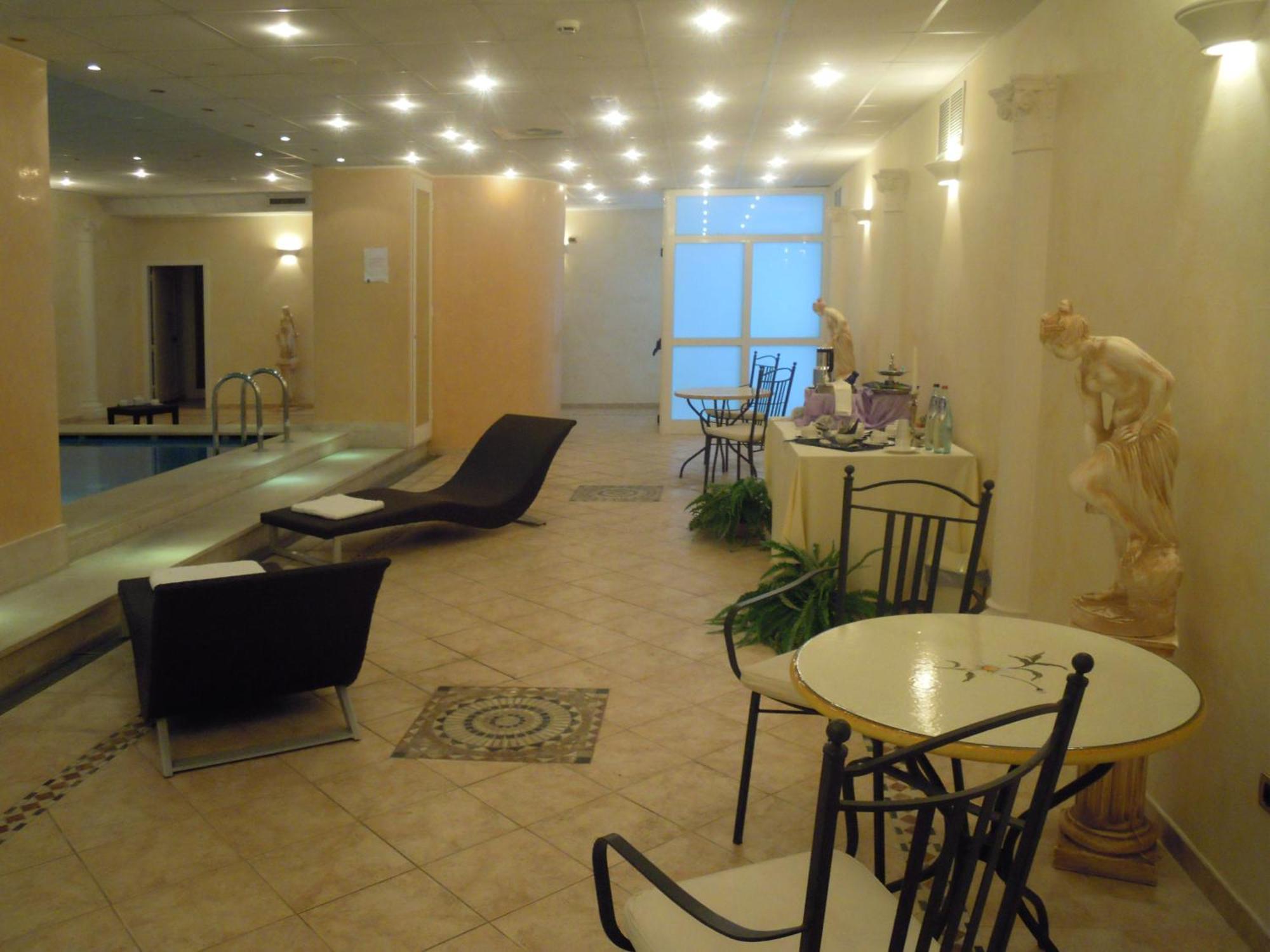 Hotel Villa Medici ร็อกกา ซานโจวานี ภายนอก รูปภาพ