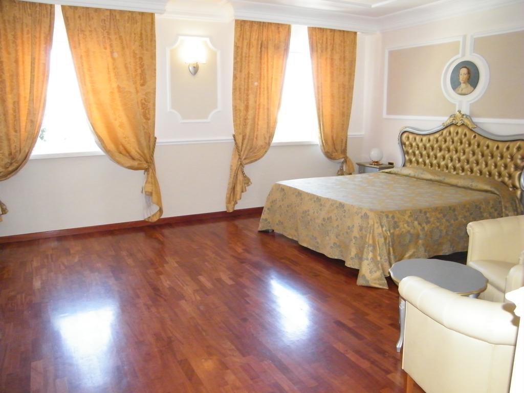 Hotel Villa Medici ร็อกกา ซานโจวานี ภายนอก รูปภาพ