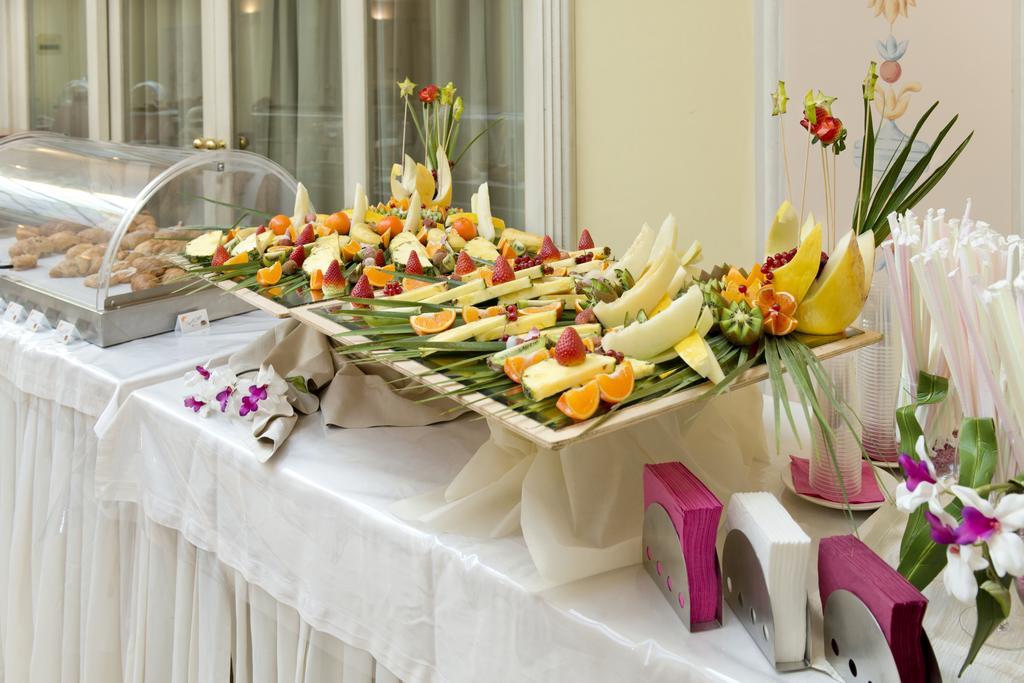 Hotel Villa Medici ร็อกกา ซานโจวานี ภายนอก รูปภาพ