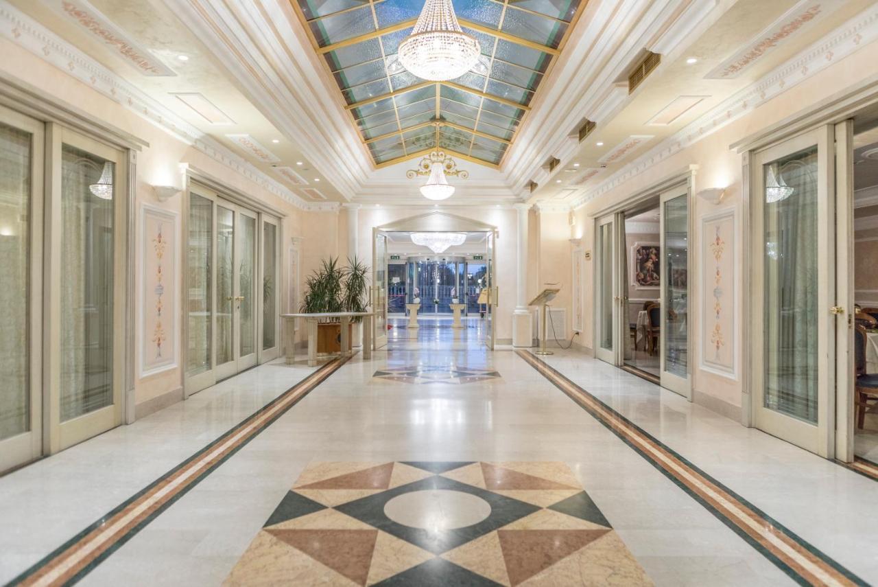 Hotel Villa Medici ร็อกกา ซานโจวานี ภายนอก รูปภาพ