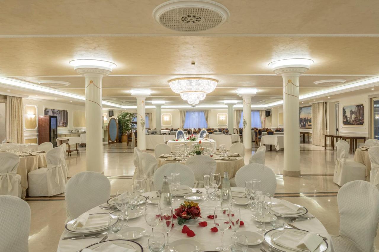 Hotel Villa Medici ร็อกกา ซานโจวานี ภายนอก รูปภาพ