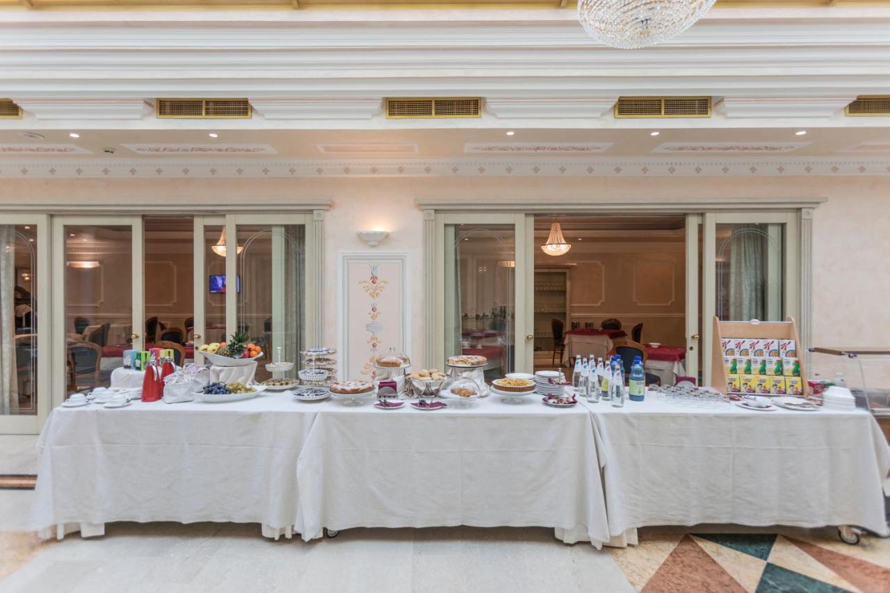 Hotel Villa Medici ร็อกกา ซานโจวานี ภายนอก รูปภาพ